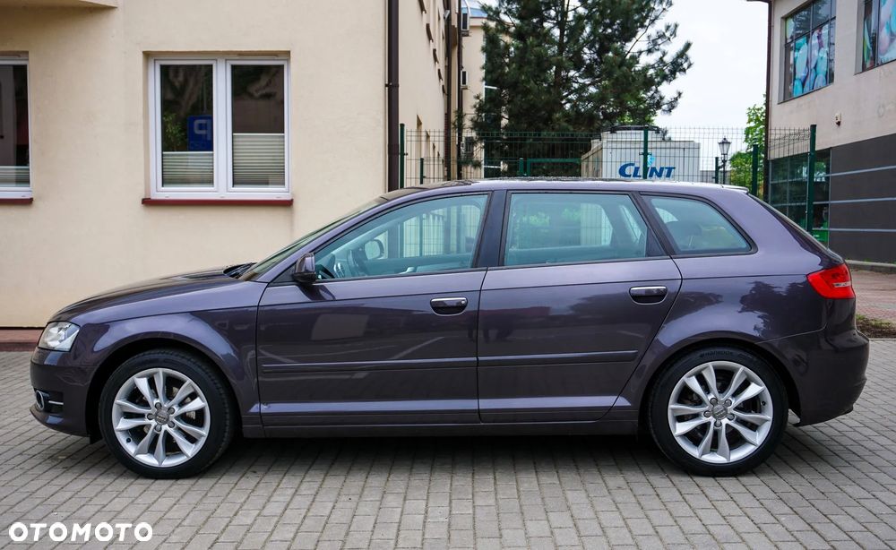Audi A3 Sportback 1.6 Ambition - 19