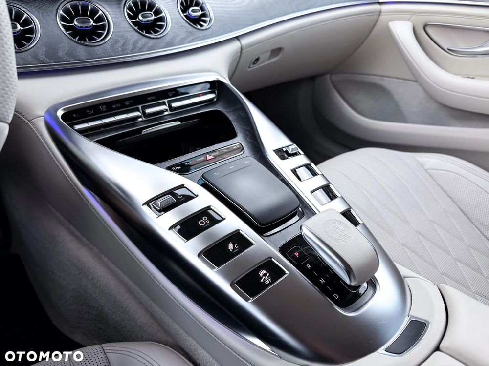 Mercedes-Benz AMG GT 43 4-Matic+ - 35