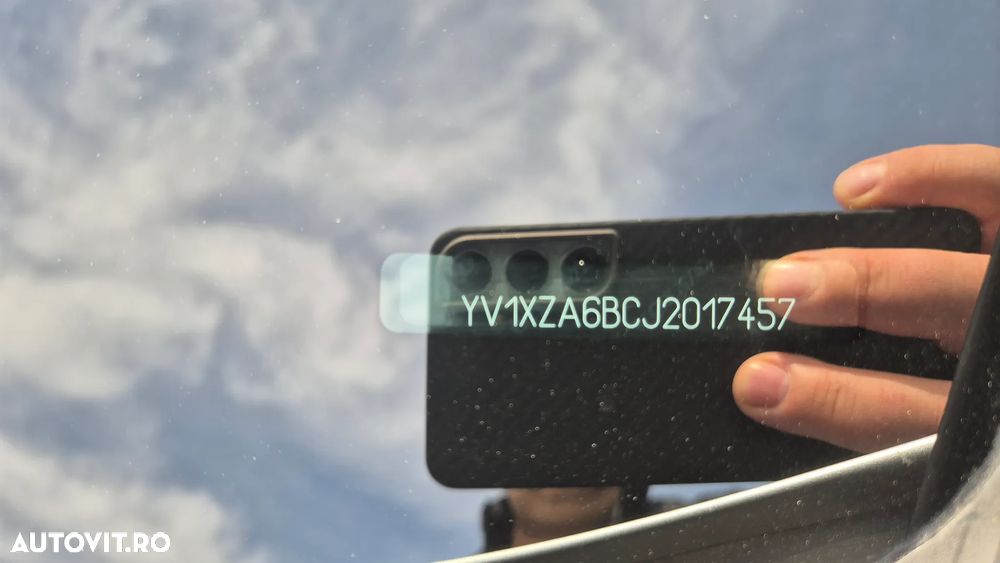 Volvo XC 40 D4 AWD Momentum Pro - 23