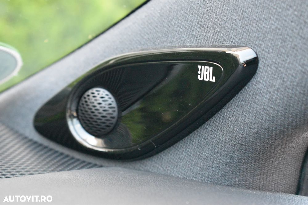 Toyota Corolla 2.0 Lounge - 18