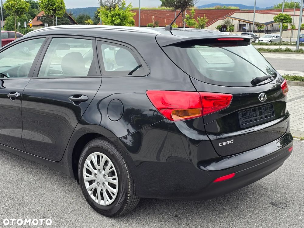 Kia Ceed 1.4 CRDi 90 Vision - 21