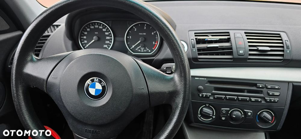 BMW Seria 1 - 11