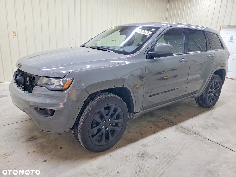 Jeep Grand Cherokee - 1