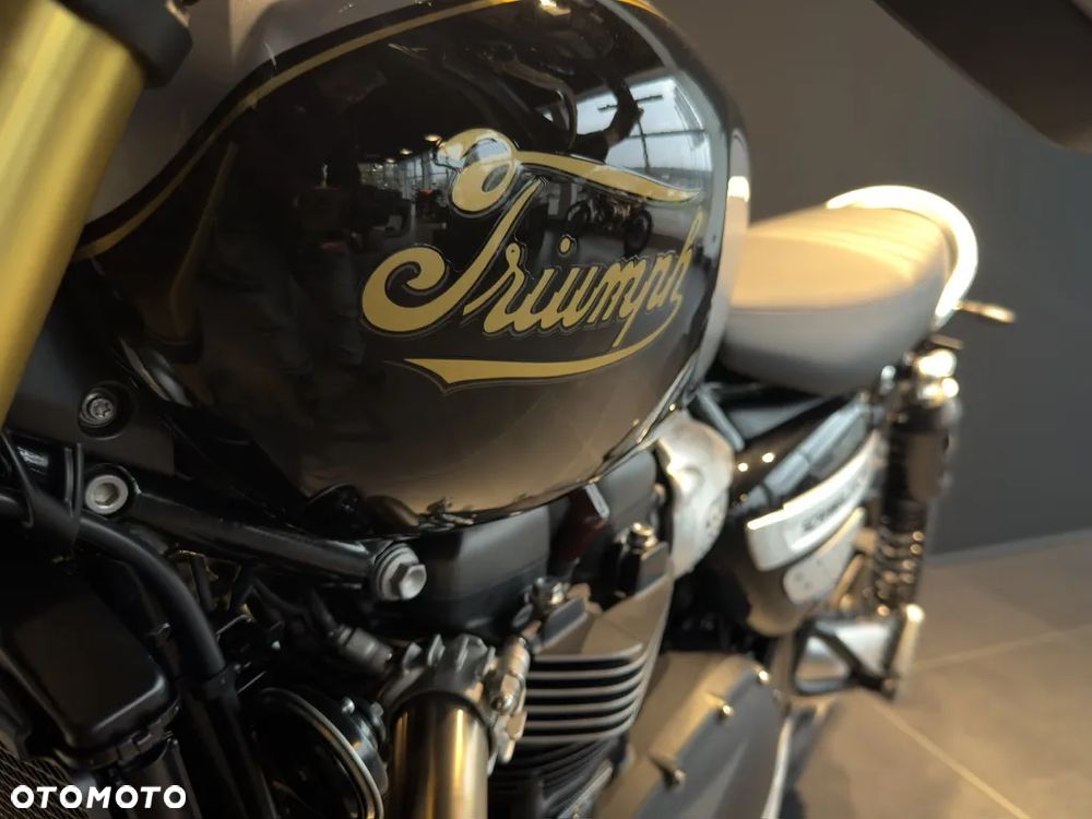 Triumph Scrambler - 5