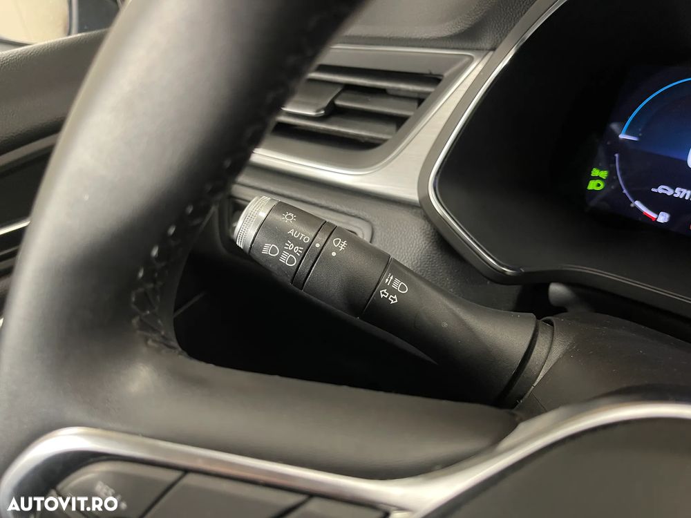 Renault Captur E-Tech Plug-In-Hybrid Intens - 26