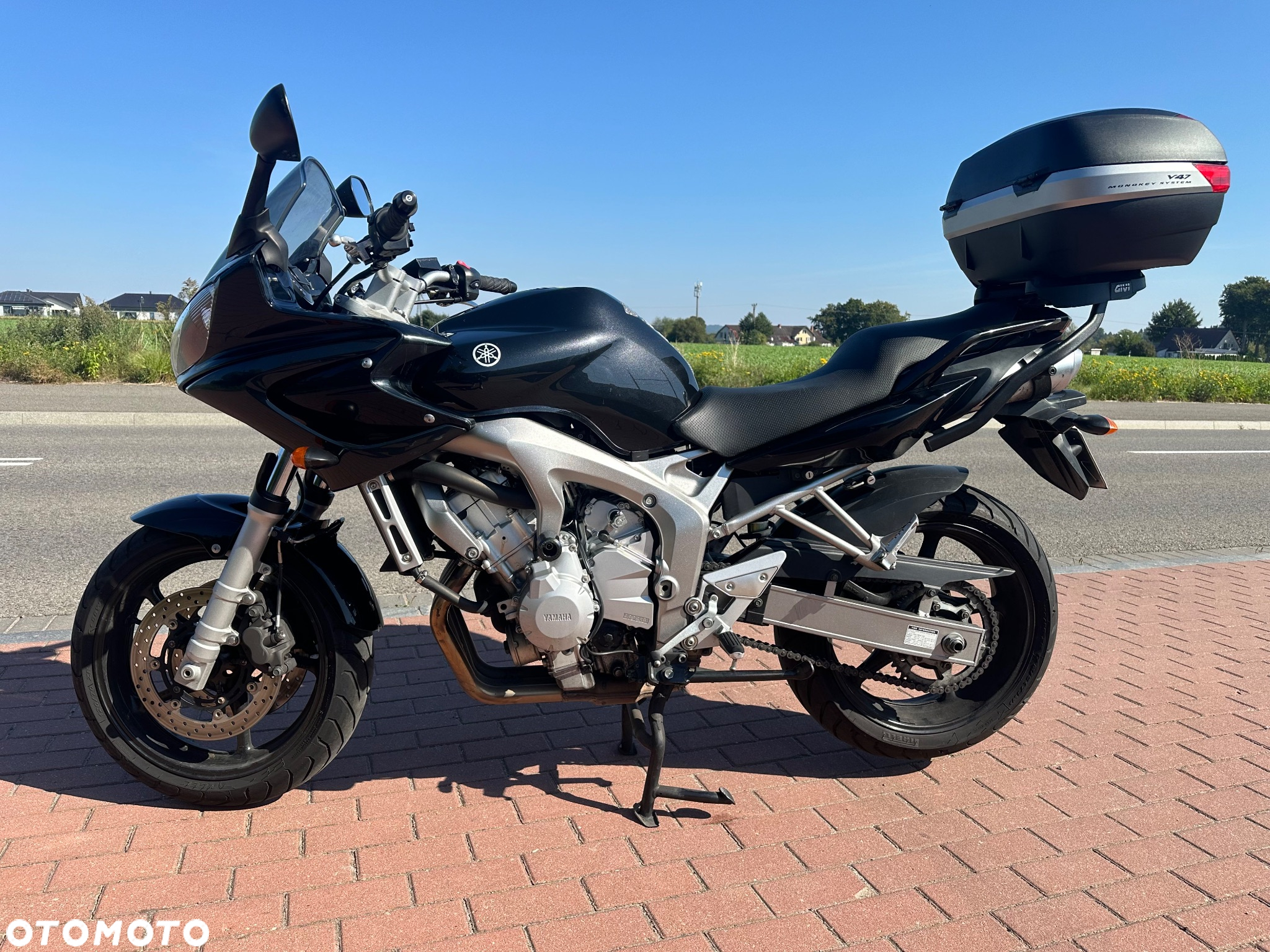 Yamaha FZ6 - 4