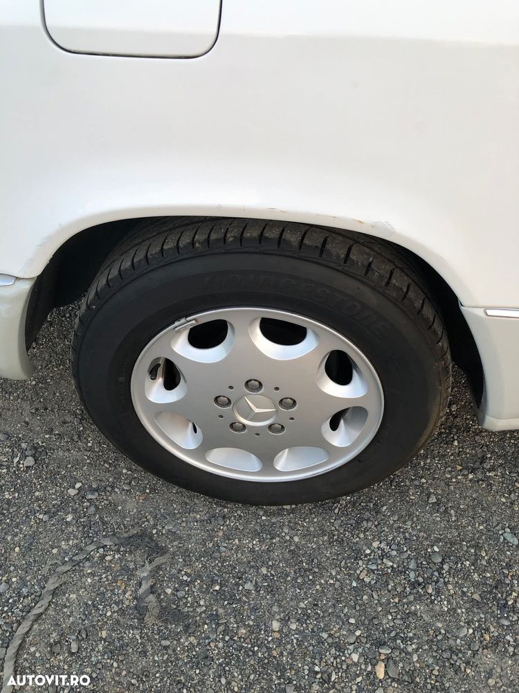 Mercedes-Benz W124 - 21