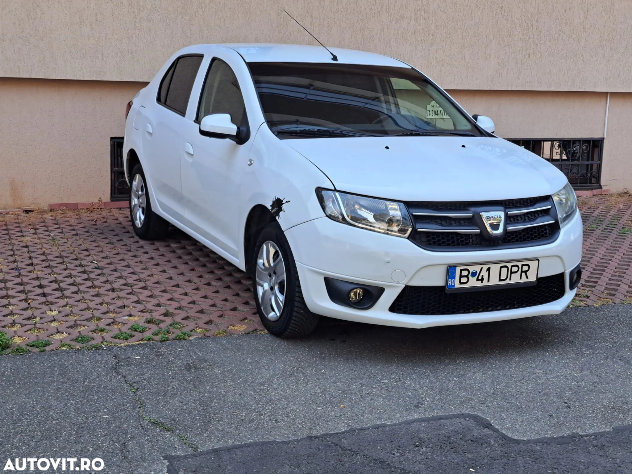 Dacia Logan 1.5 90CP Laureate - 3