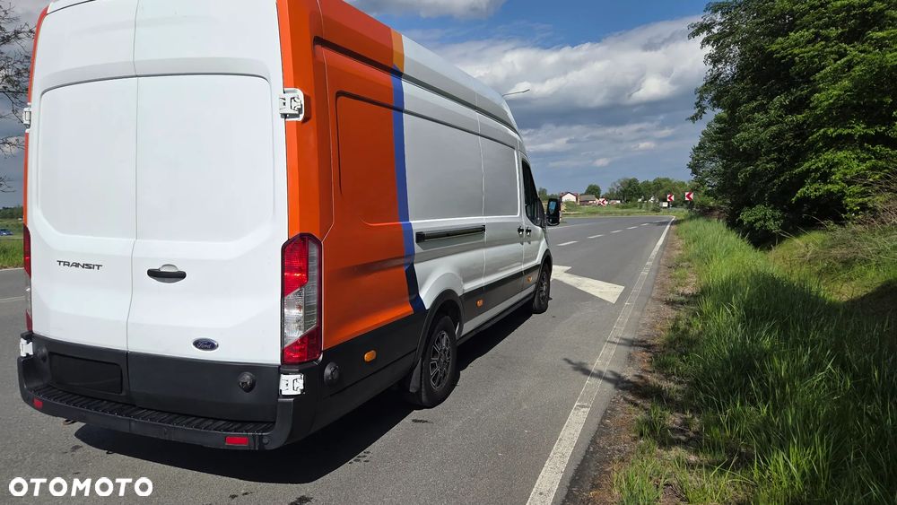 Ford Transit - 13