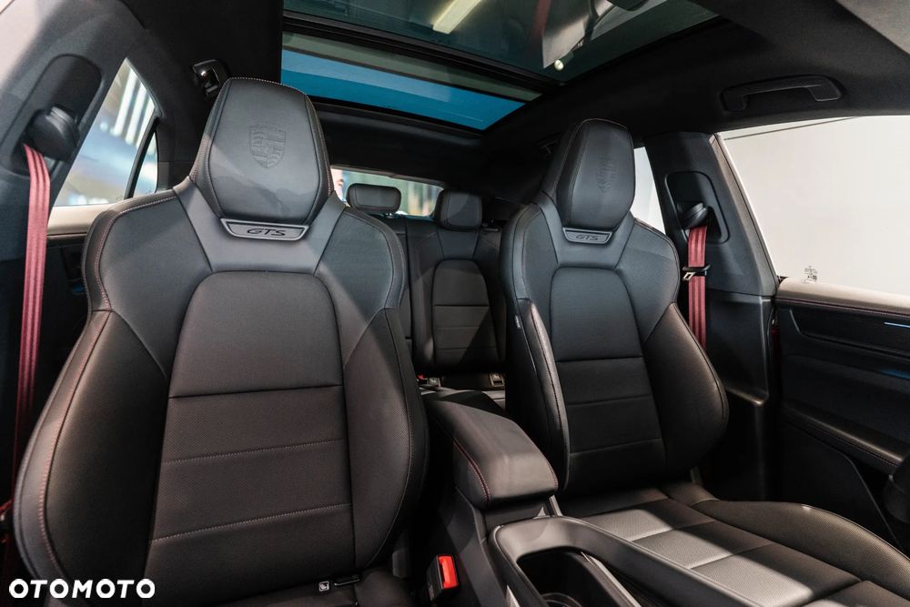 Porsche Macan - 17