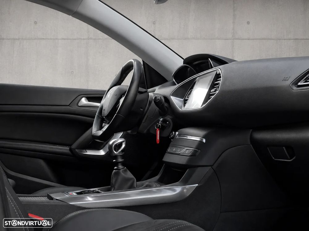 Peugeot 308 SW 1.5 BlueHDi Allure - 19