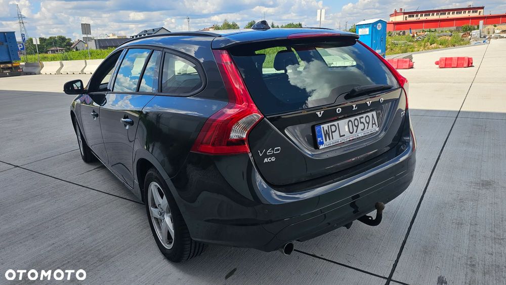Volvo V60 D2 Drive-E Momentum - 29