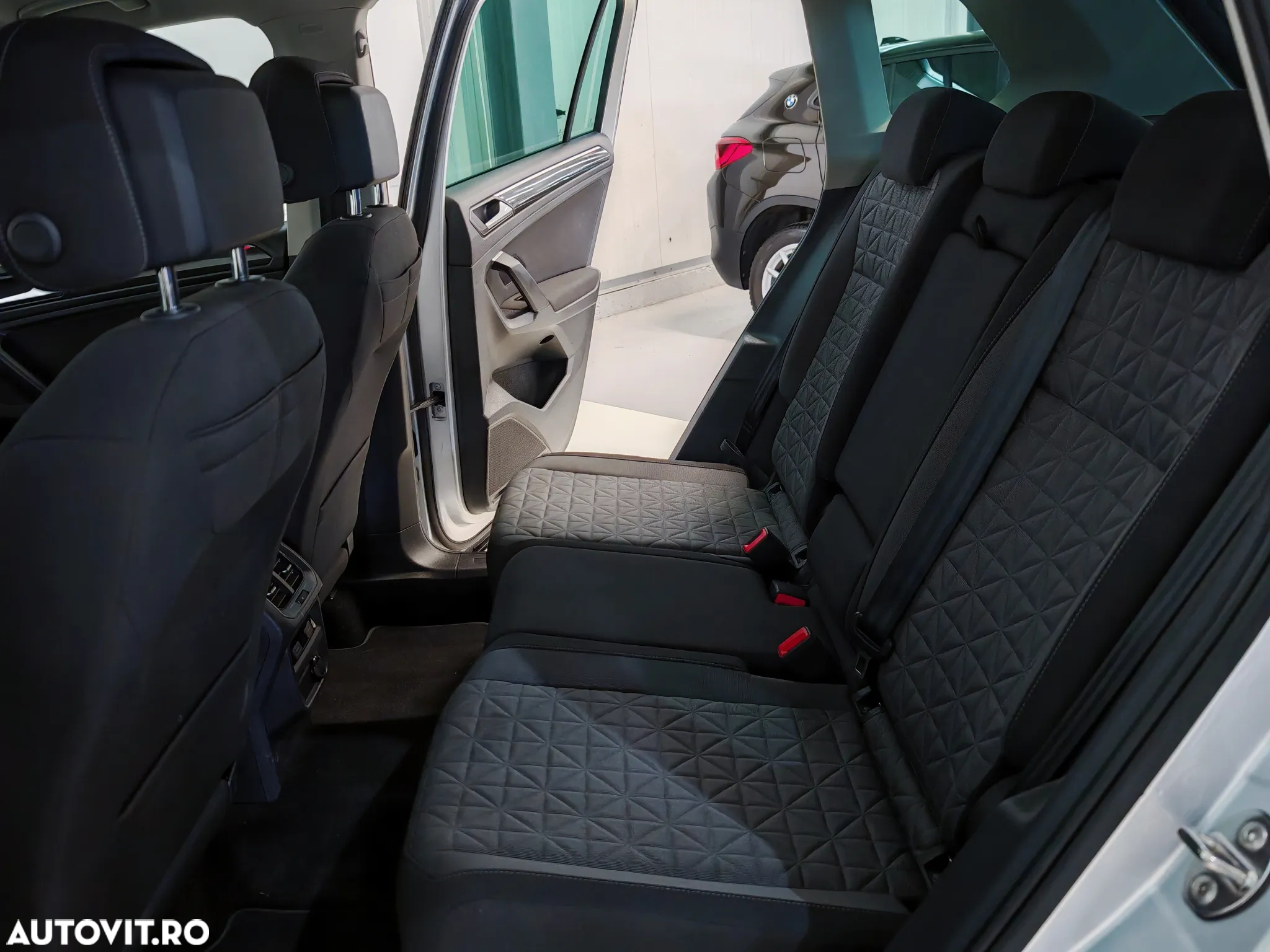 Volkswagen Tiguan 1.4 eHybrid OPF DSG Elegance - 30