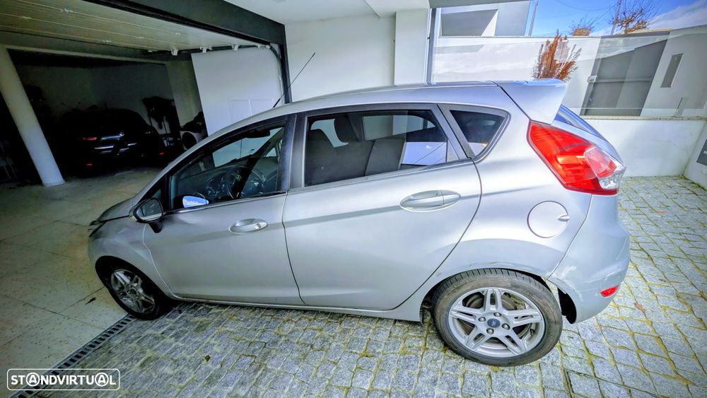 Ford Fiesta 1.0 Ti-VCT Titanium - 6
