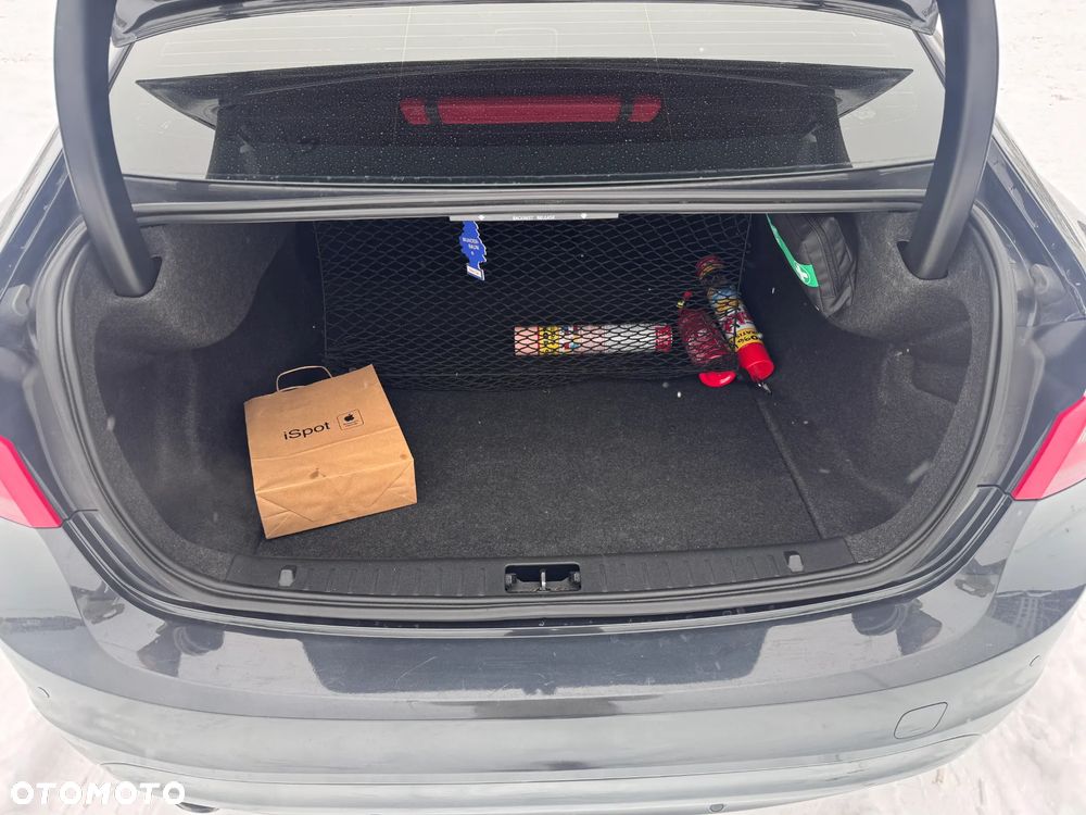 Volvo S60 D2 Momentum - 9