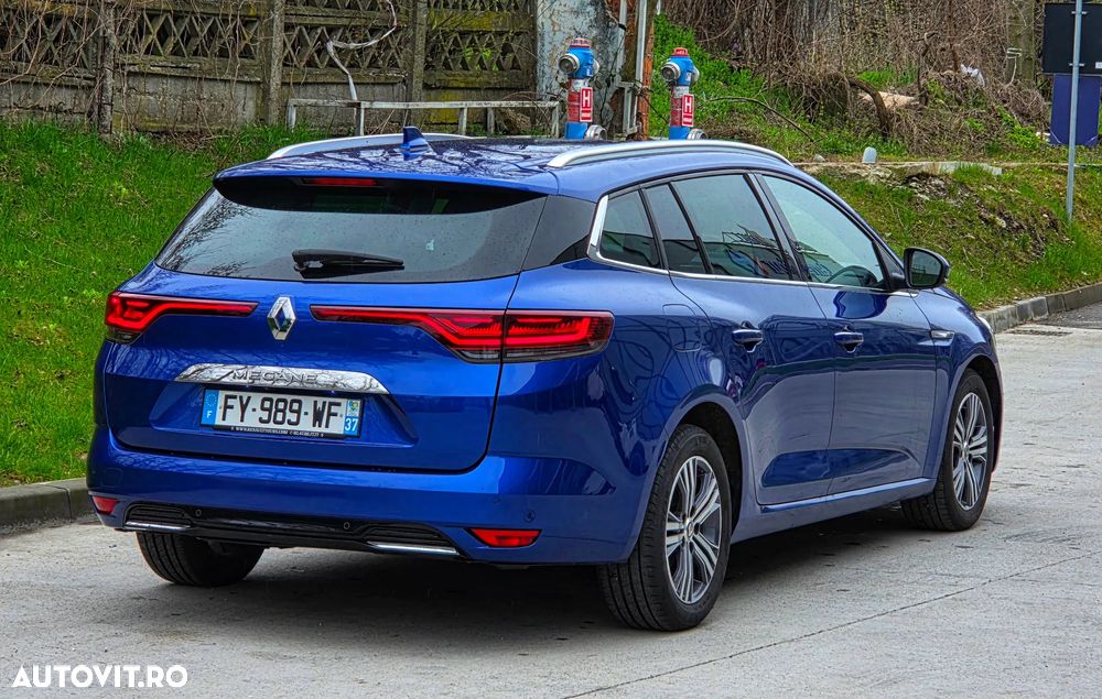 Renault Megane BLUE dCi 115 EDC BOSE EDITION - 9
