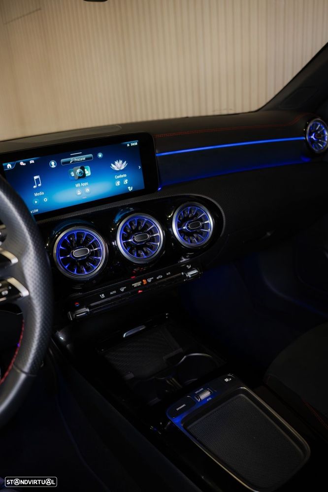 Mercedes-Benz CLA 180 7G-DCT AMG Line - 34