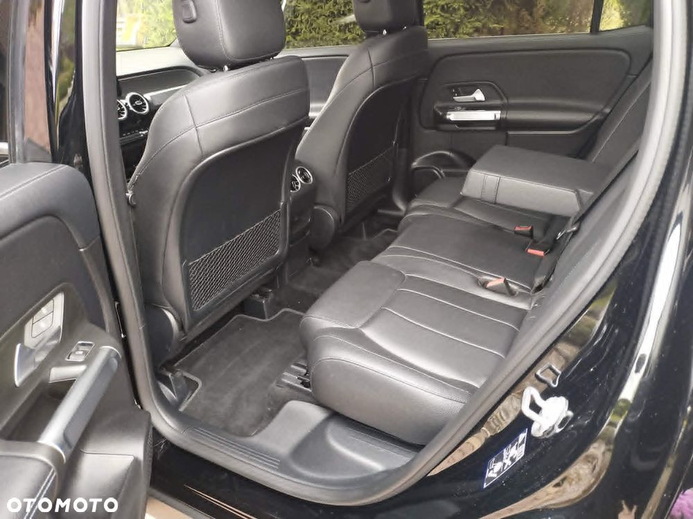 Mercedes-Benz GLB 250 4-Matic 8G-DCT - 14