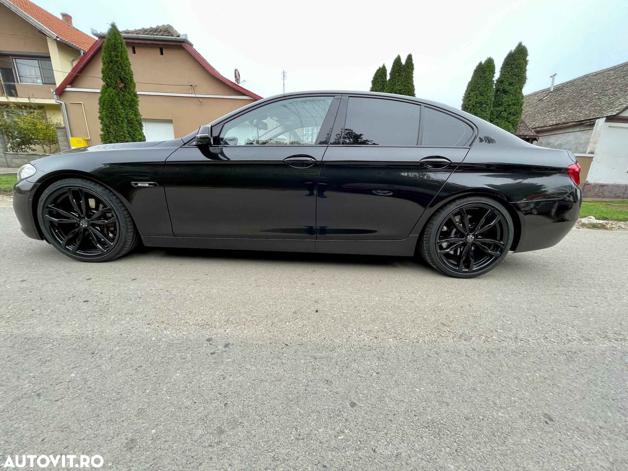 BMW Seria 5 535d xDrive - 13