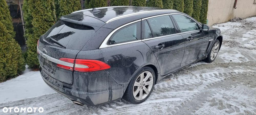 Jaguar XF 2.2 D Luxury - 4
