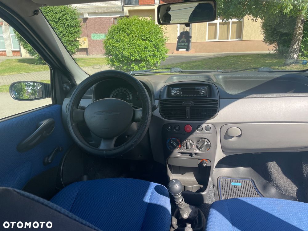 Fiat Punto 1.2 8V ELX - 13