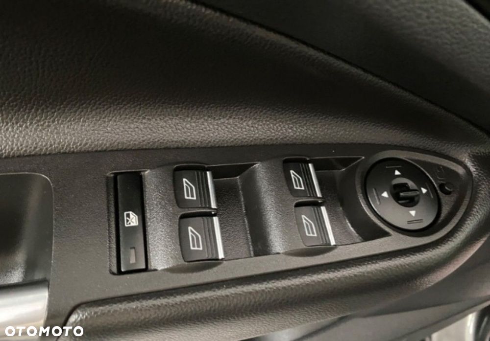 Ford Kuga - 9