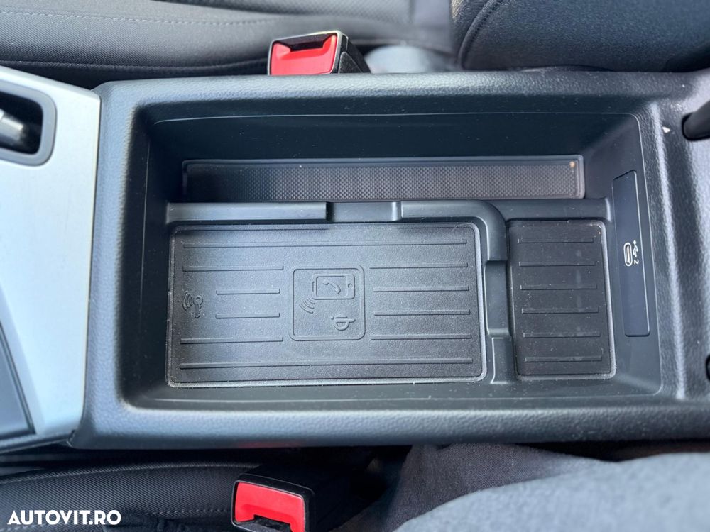 Audi A4 Avant 2.0 40 TDI quattro S tronic MHEV Advanced - 27