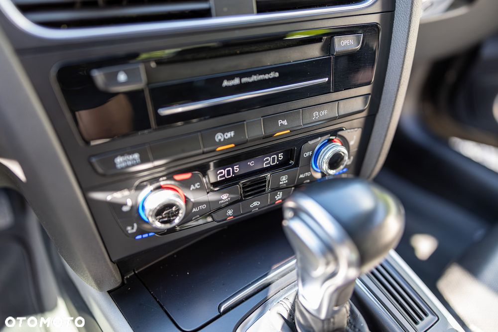 Audi A5 Cabrio 2.0 TDI DPF (clean diesel) multitronic - 21