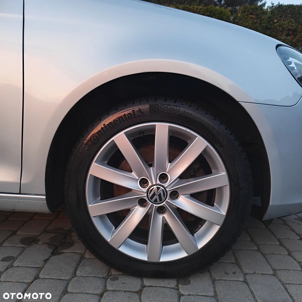 Volkswagen Golf 2.0 TDI DPF Highline - 8