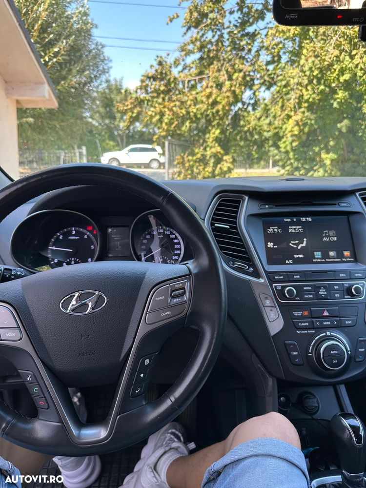 Hyundai Santa Fe - 2