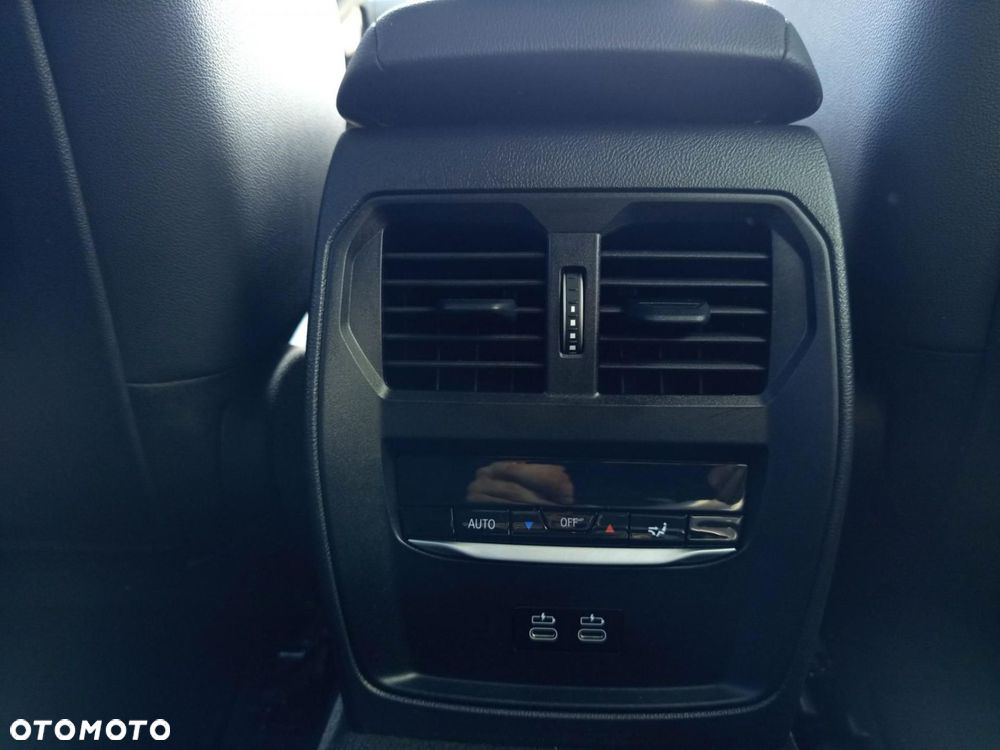 BMW Seria 3 330e xDrive M Sport sport - 20