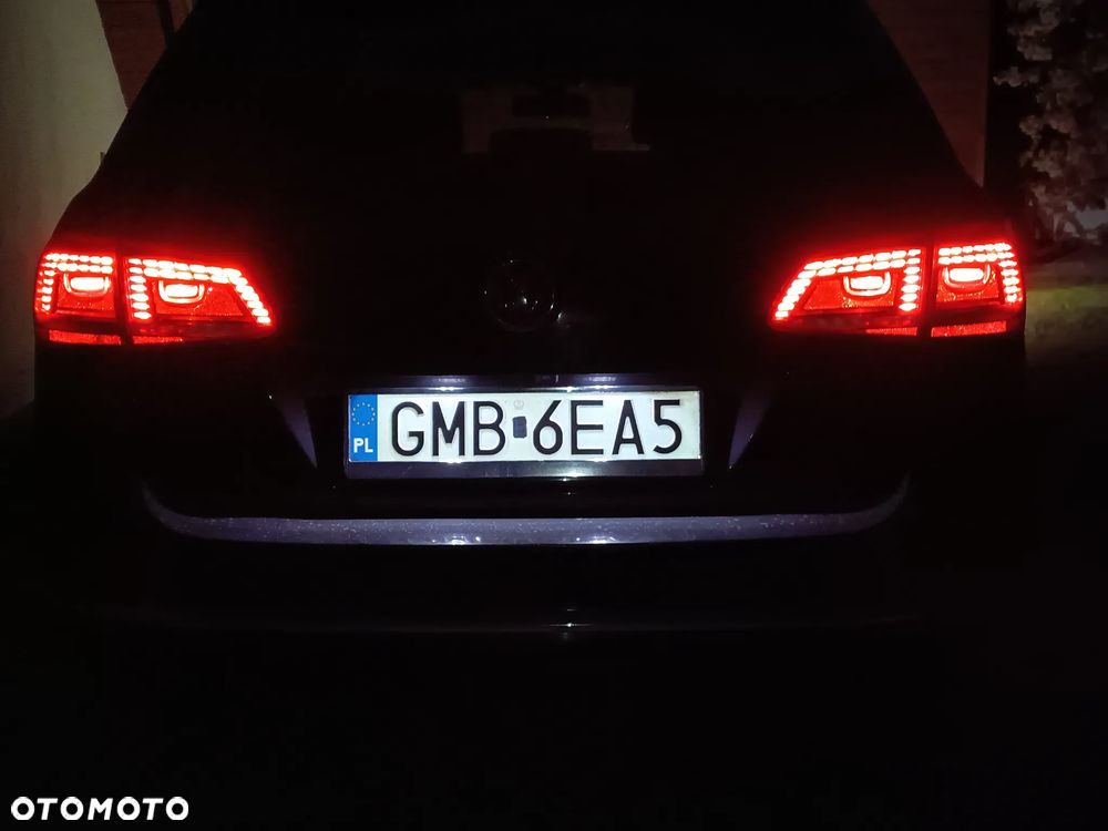 Volkswagen Passat 2.0 TDI DPF DSG Highline - 15