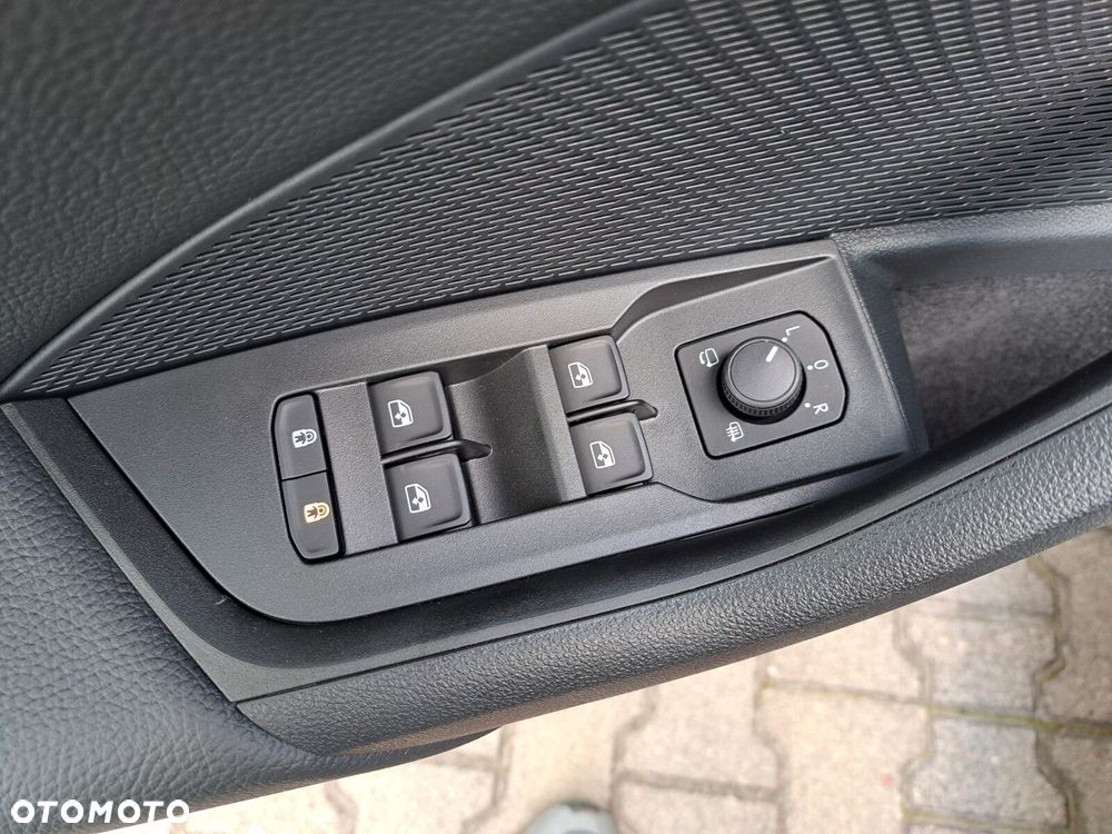 Skoda Octavia 1.5 TSI mHEV Sportline DSG - 11