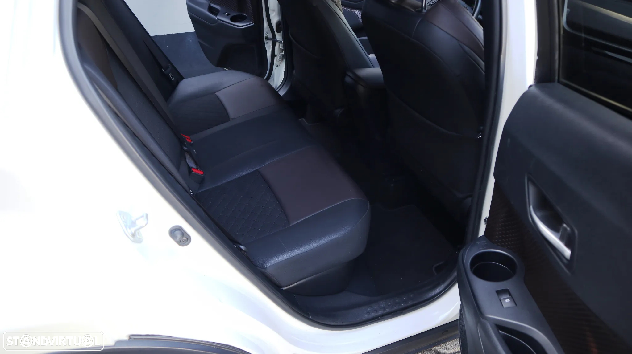 Toyota C-HR 1.8 HSD Exclusive+P.Luxury - 20