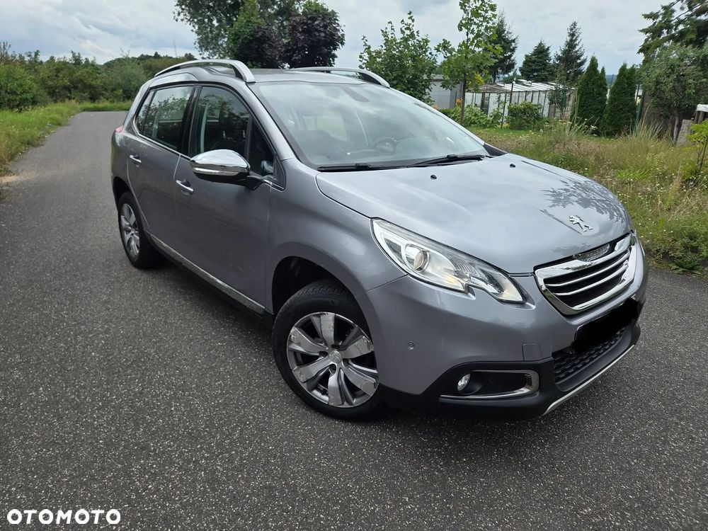 Peugeot 2008 1.2 Pure Tech Style - 1