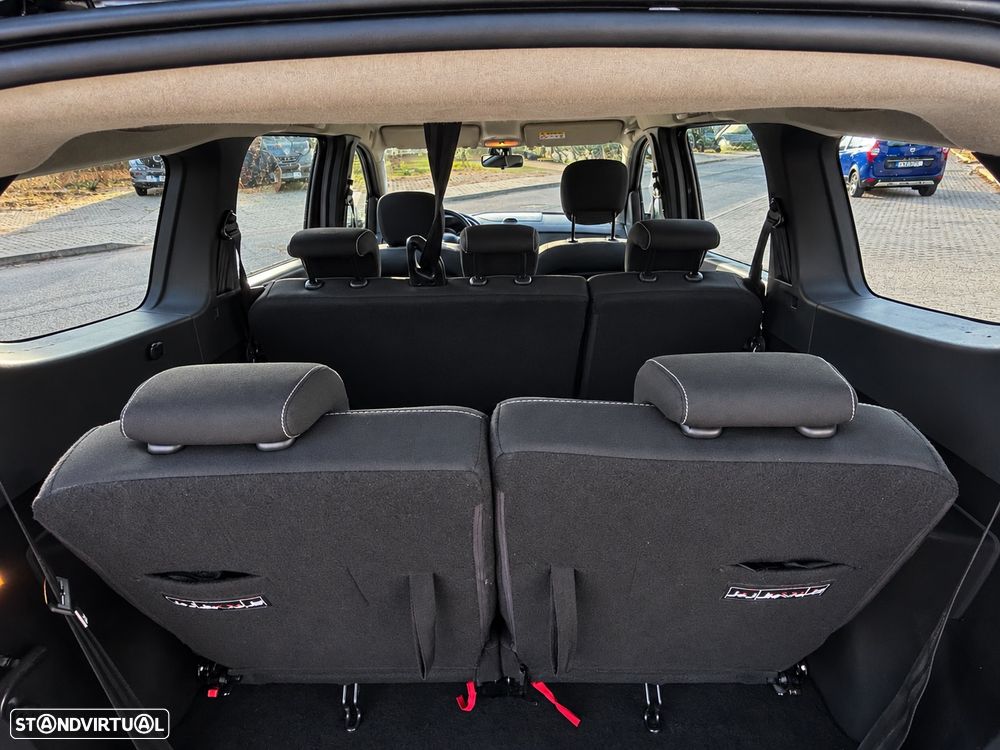 Dacia Lodgy 1.5 Blue dCi Stepway 7L - 6