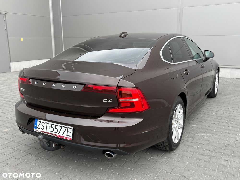 Volvo S90 D4 Momentum Pro - 11