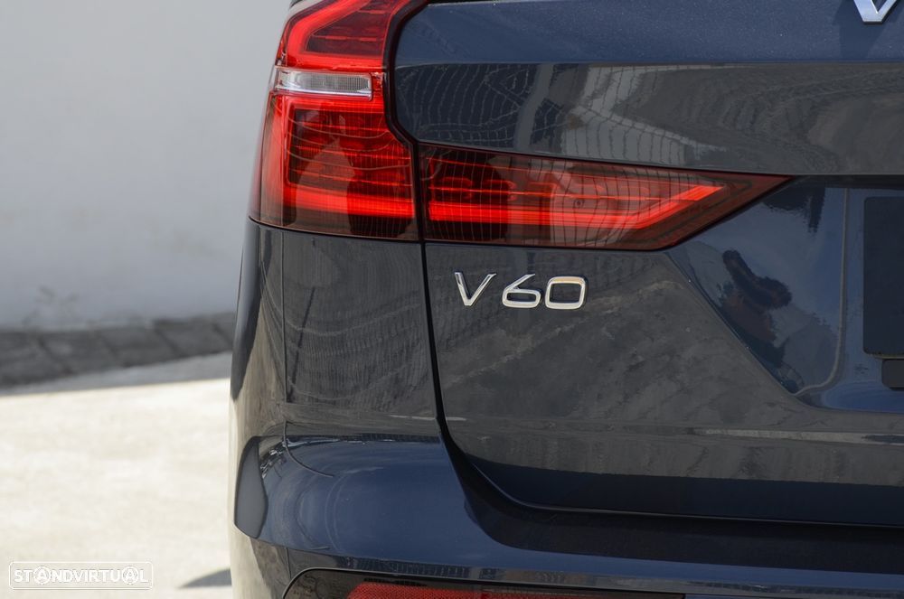 Volvo V60 2.0 T6 AWD TE Plus Dark - 44