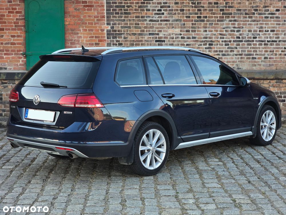 Volkswagen Golf - 8