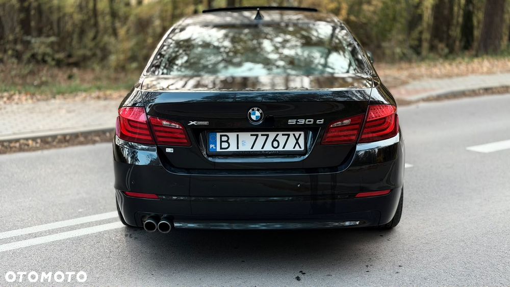 BMW Seria 5 530d xDrive - 9