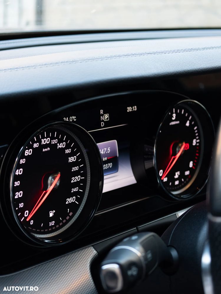 Mercedes-Benz E 220 d 4MATIC Aut. - 31
