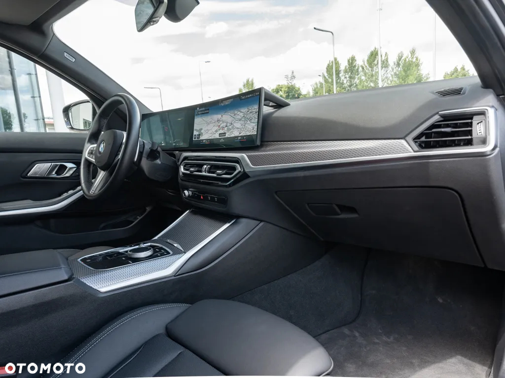 BMW Seria 3 318i - 9