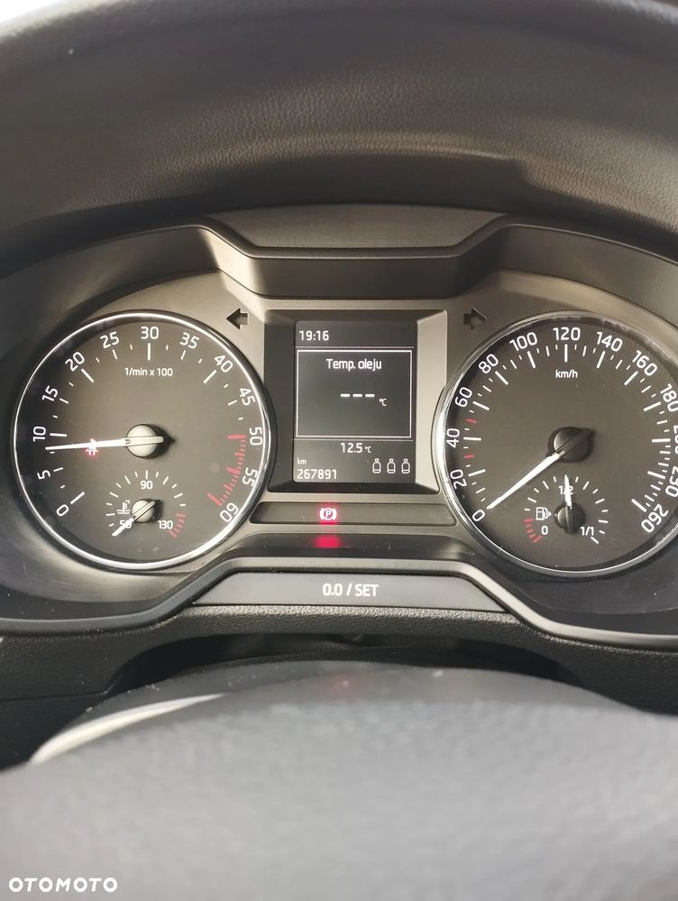 Skoda Octavia 1.6 TDI Ambition - 9