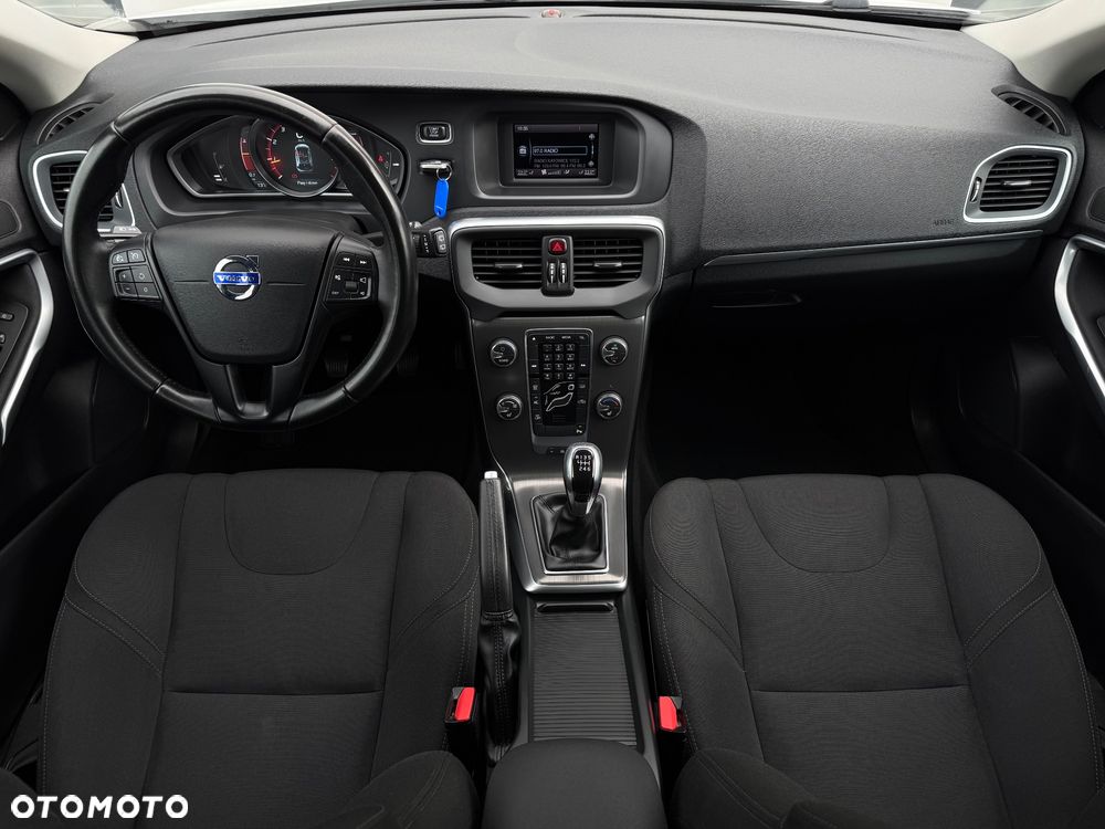 Volvo V40 T2 You - 8