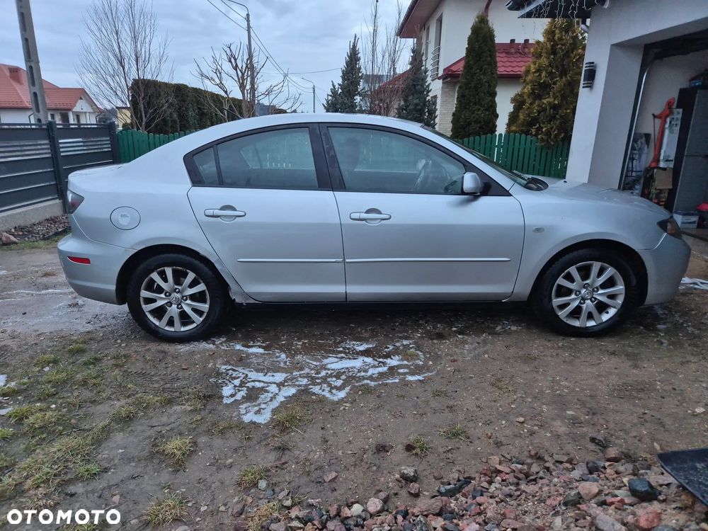 Mazda 3 - 4