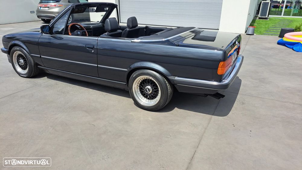 BMW 320 i Cabriolet - 3