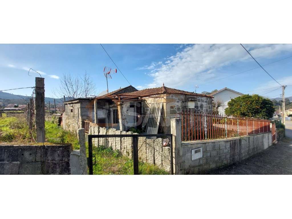 Moradia para restauro. - Grande imagem: 3/6