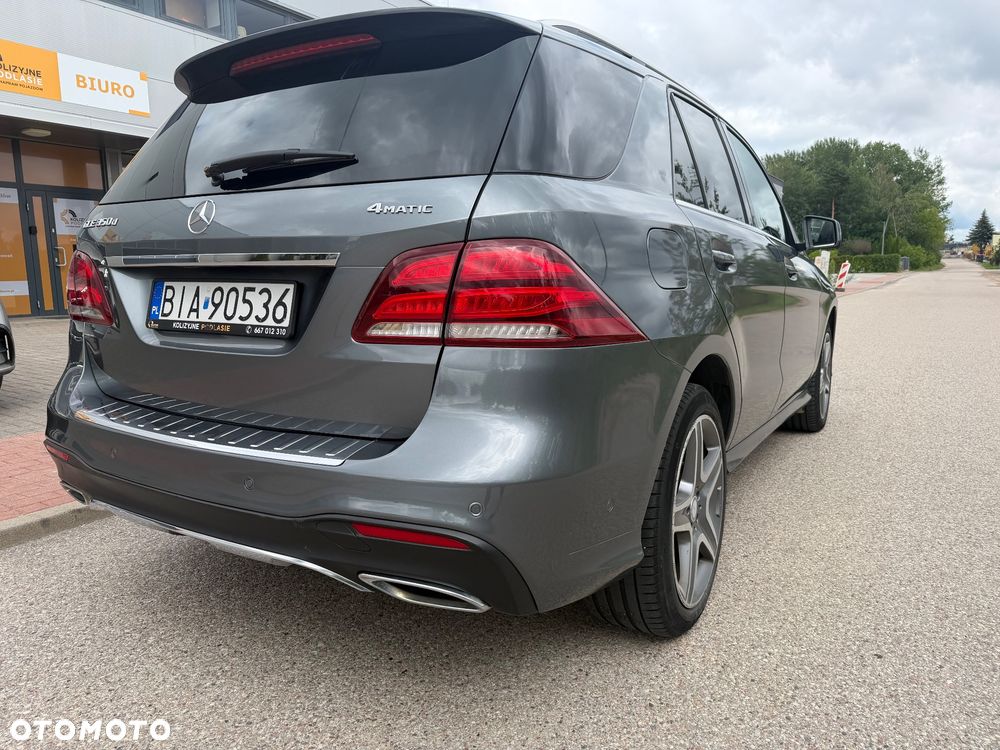 Mercedes-Benz GLE 350 d 4-Matic - 3