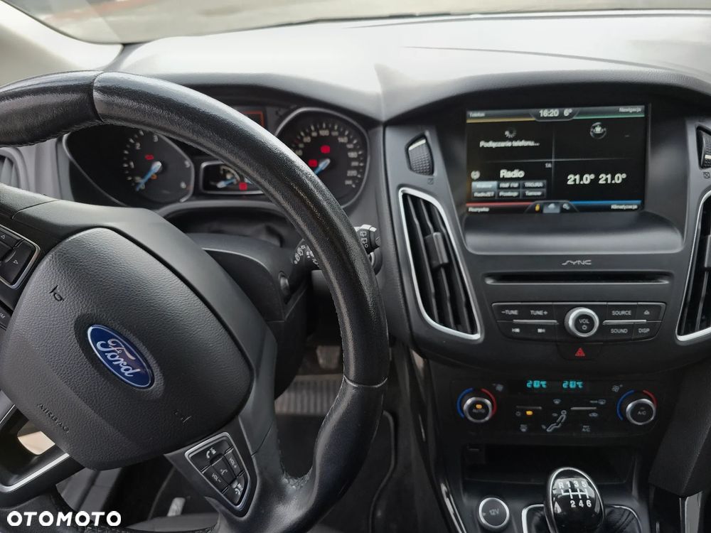 Ford Focus 2.0 TDCi Titanium ASS - 8