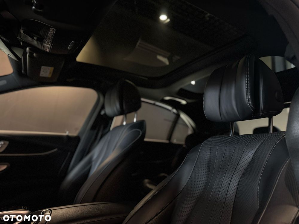 Mercedes-Benz Klasa E 400 4-Matic 9G-TRONIC - 13